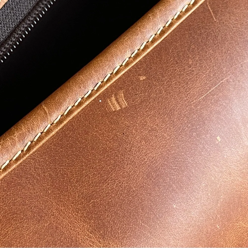 Canyon Outback Leather Michigan Alumni Boulder Canyon New Leather Duffel Bag -